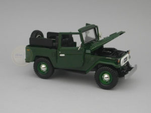 Toyota FJ40 - Green - 05