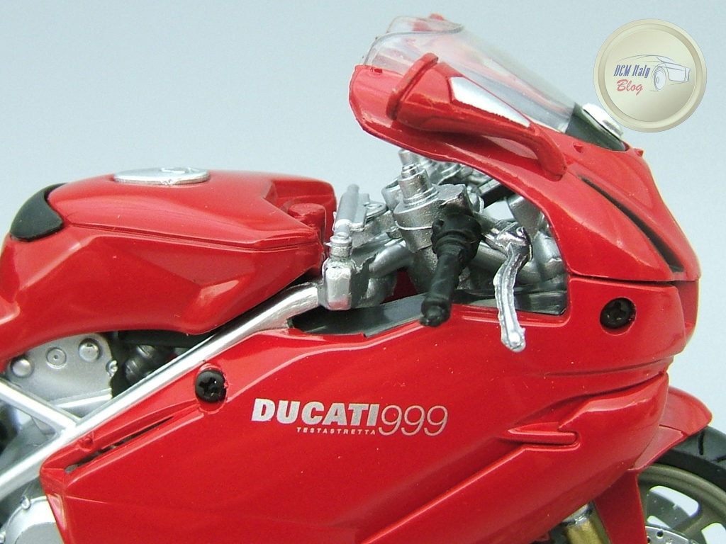 Ducati 999 - Red - 13