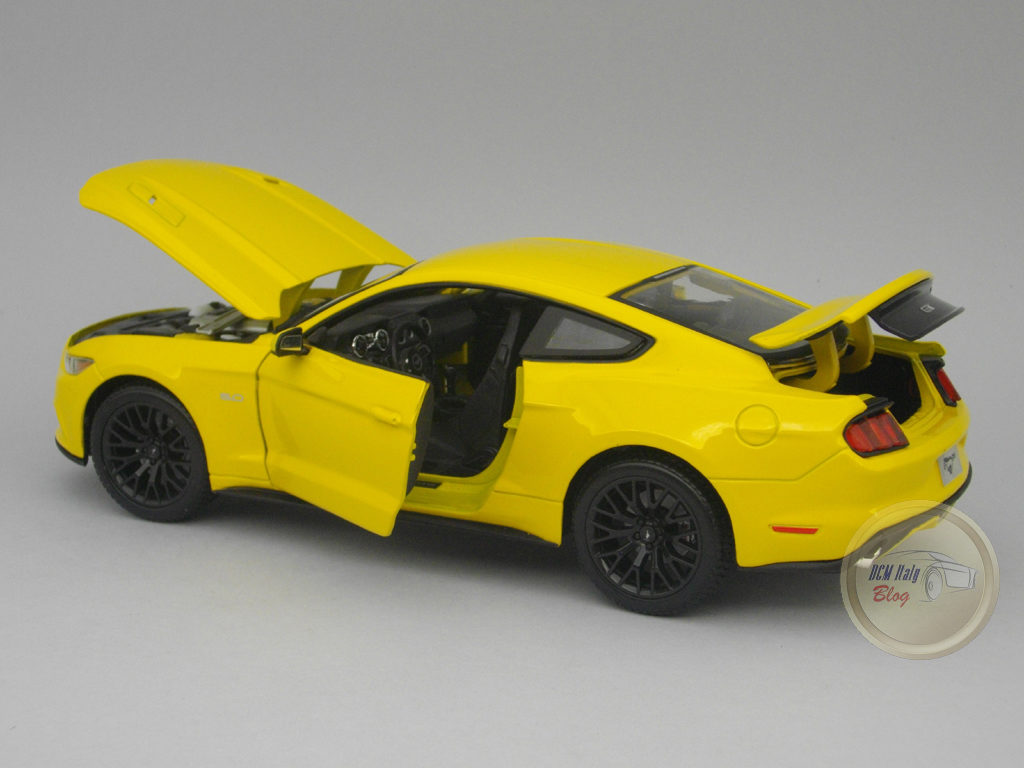 Maisto 118 - Ford Mustang 2015 - Yellow - 06