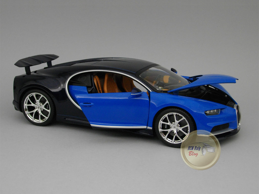 bugatti-chiron-blue-05