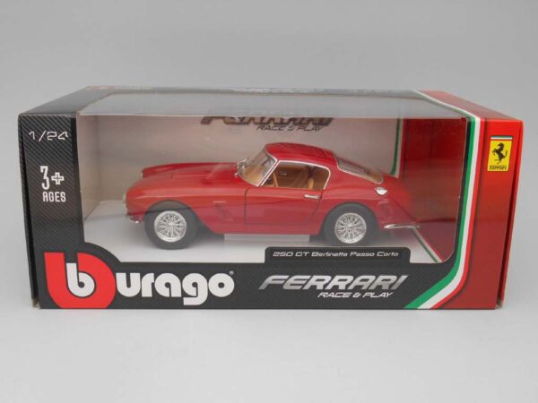 Ferrari 250 GT Berlinetta Passo Corto 1:24 Burago