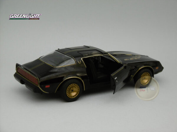 Pontiac Trans AM (1980) “Smokey and the Bandit II” 1:24 Greenlight
