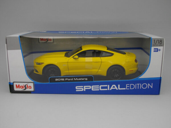 Ford Mustang (2015) 1:18 Maisto