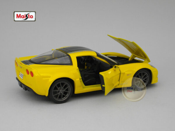 Chevrolet Corvette Z06 GT1 1:24 Maisto