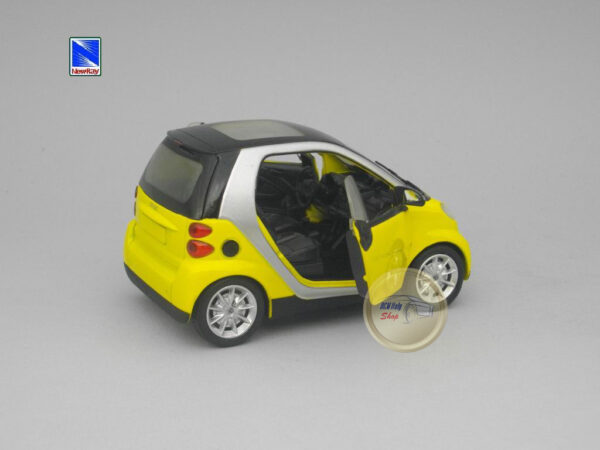 Smart For Two 1:24 New Ray