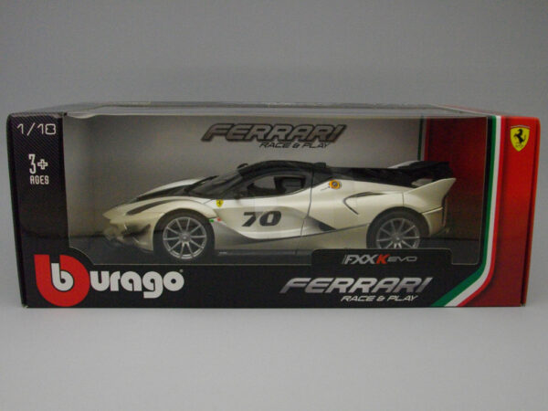 Ferrari FXX-K 1:18 Burago