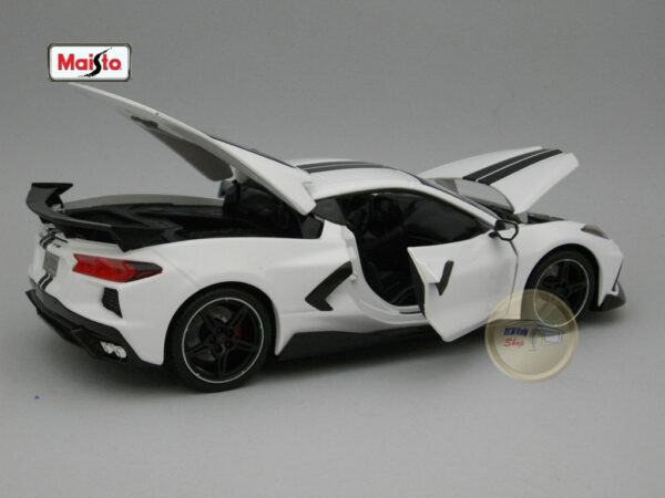 Chevrolet Corvette Stingray (2020) 1:18 Maisto