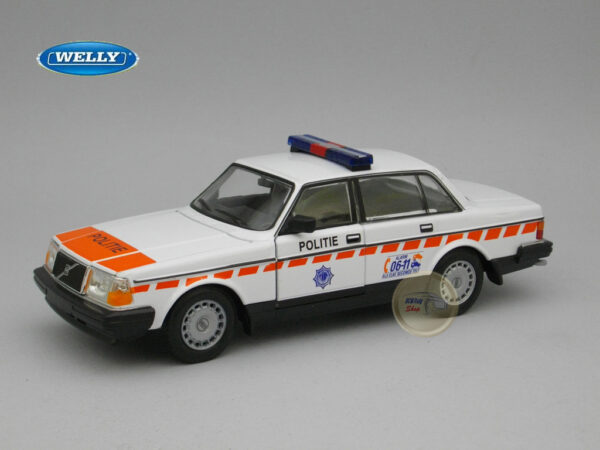 Volvo 240 GL “Dutch Police” 1:24 Welly