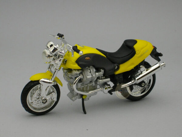 Moto Guzzi V10 Centauro 1:18 Burago