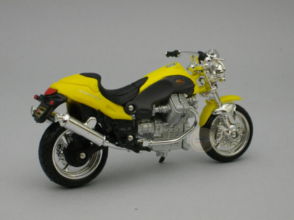 Moto Guzzi V10 Centauro 1:18 Burago