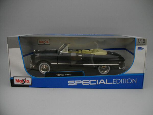 Ford Convertible (1949) 1:18 Maisto