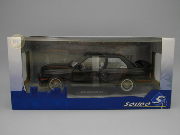 BMW M3 Sport EVO (1990) 1:18 Solido