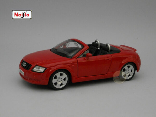 Audi TT Roadster (2010) 1:24 Maisto