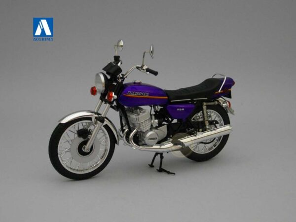 Kawasaki 750ss Mach IV 1:12 Aoshima