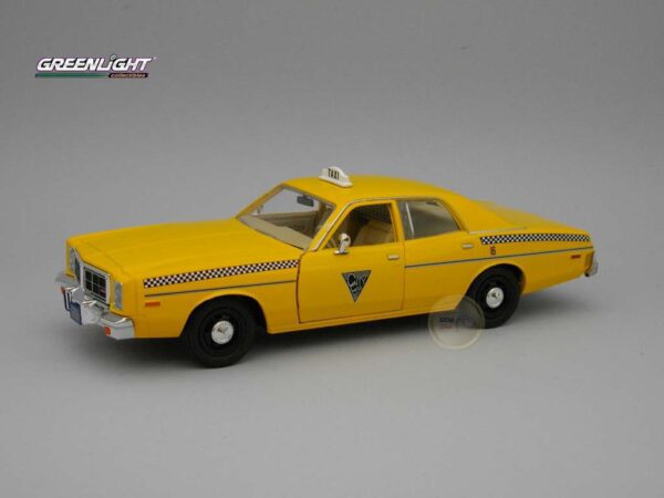 Dodge Monaco (1978) “Rocky III” 1:24 Greenlight