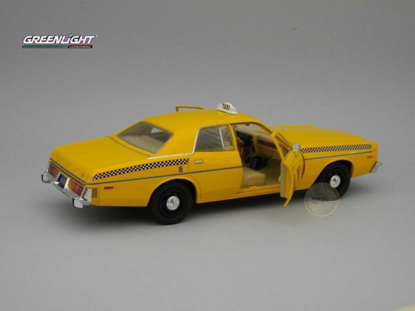 Dodge Monaco (1978) “Rocky III” 1:24 Greenlight