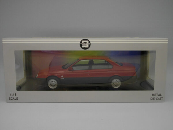 Alfa Romeo 164 Q4 (1994) 1:18 Triple9