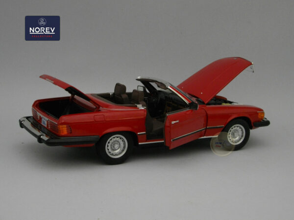 Mercedes-Benz 450 SL (1979) 1:18 Norev