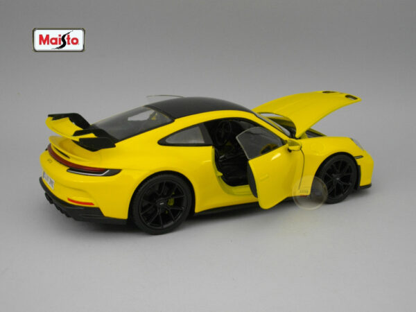 Porsche 911 (992) GT3 Coupé (2022) 1:18 Maisto