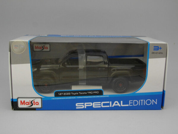 Toyota Tacoma TRD Pro (2023) 1:24 Maisto