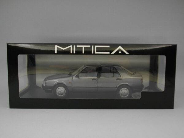 Fiat Croma 2.5 TD (1985) 1:18 Mitica Diecast