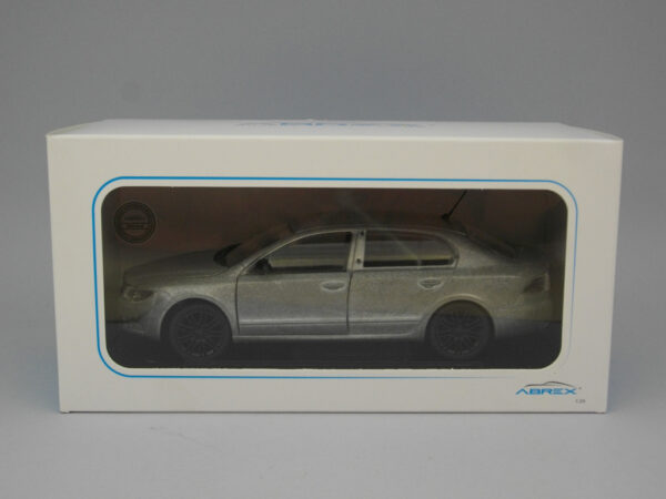 Skoda Superb II (2008) 1:24 Abrex