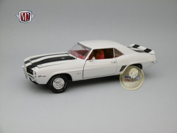 Chevrolet Camaro Z/28 (1969) 1:24 M2 Machines