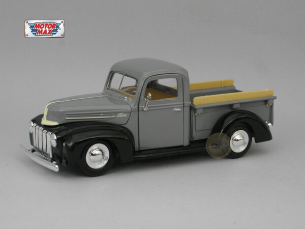 Ford Jailbar Pick-up (1942) 1:24 Motormax