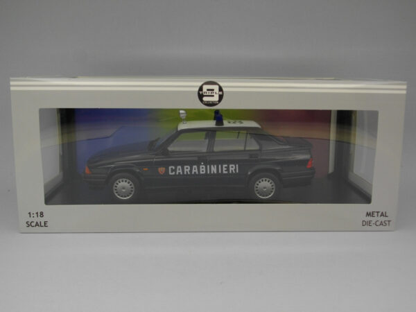 Alfa Romeo 75 (1991) “Carabinieri” 1:18 Triple9