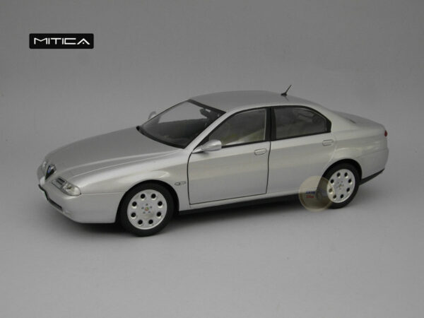 Alfa Romeo 166 2.0 V6 TB (1998) 1:18 Mitica Diecast