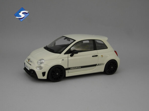 Fiat F595 Abarth (2022) 1:18 Solido